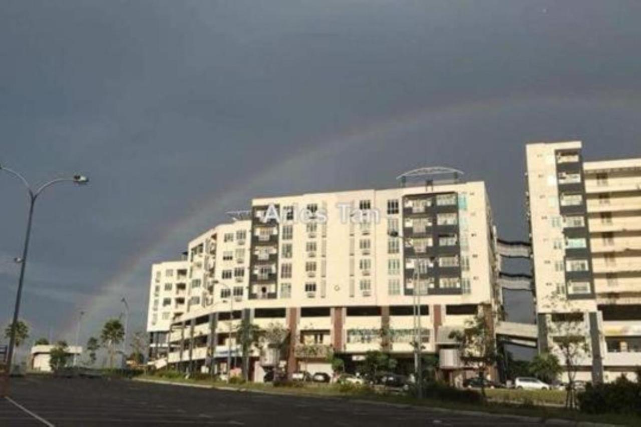 Aeon Tebrau Apartment Johor Bahru - By Room - Bagian luar foto